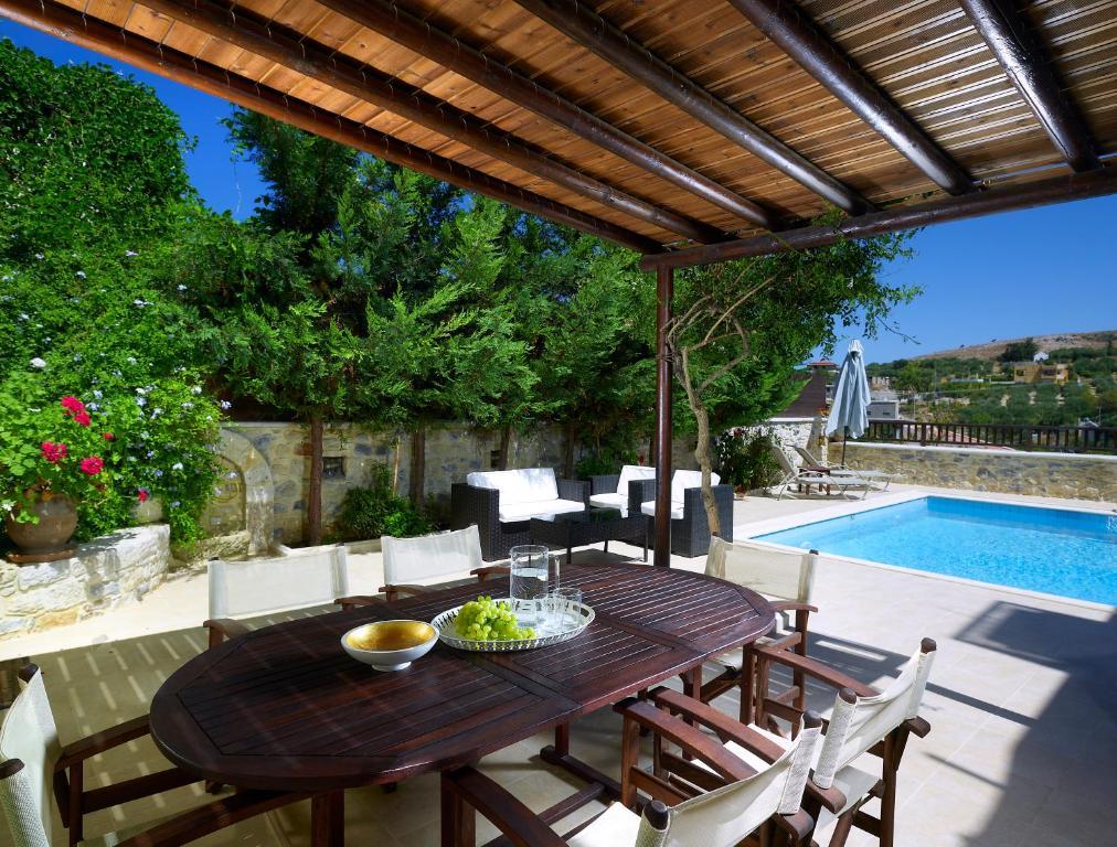 Agrielia Villa Episkopi  ภายนอก รูปภาพ